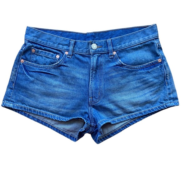BDG Women’s Essential Mid Rise Short‎ Size 28 Medium Wash - Picture 1 of 6